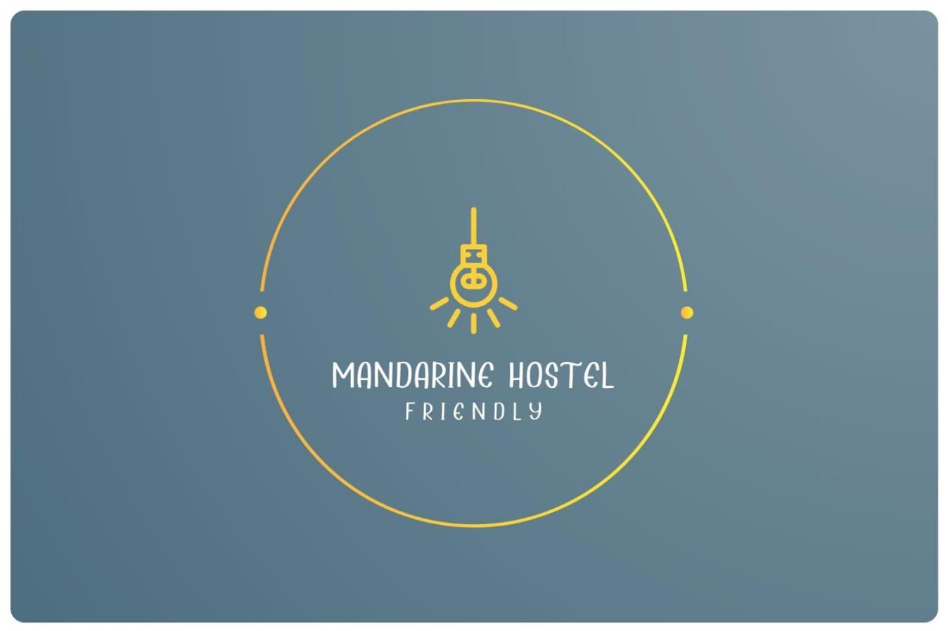 Mandarine Hostel Тирана Экстерьер фото