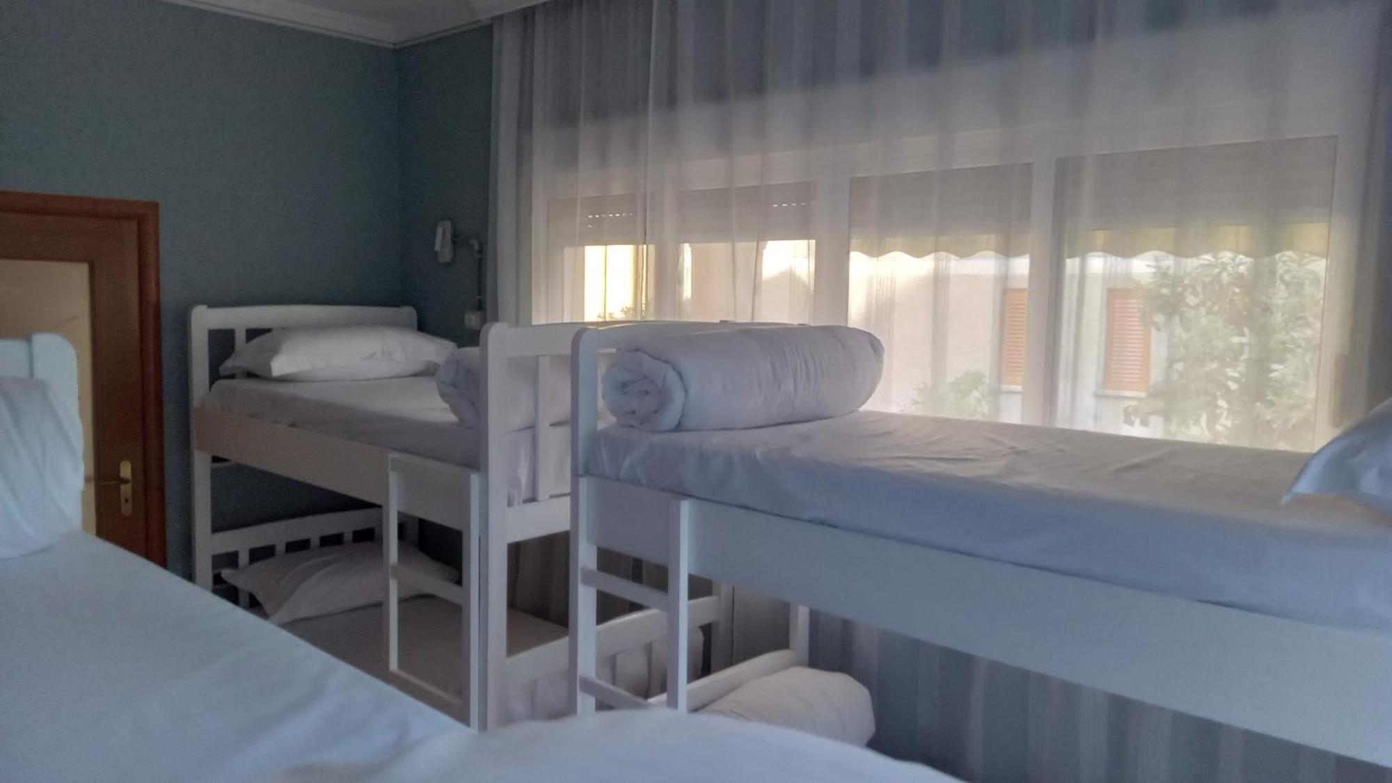 Mandarine Hostel Тирана Экстерьер фото
