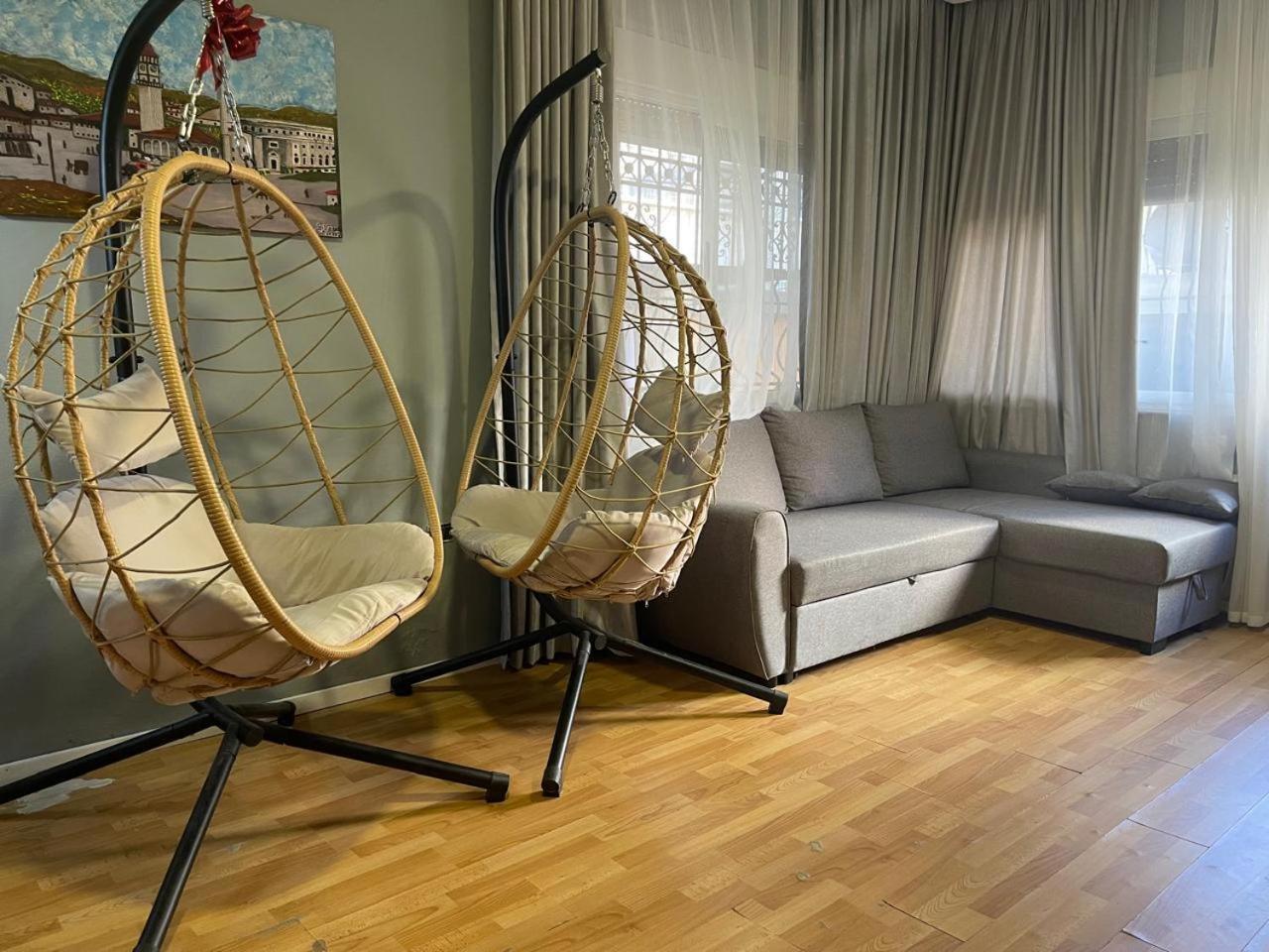 Mandarine Hostel Тирана Экстерьер фото